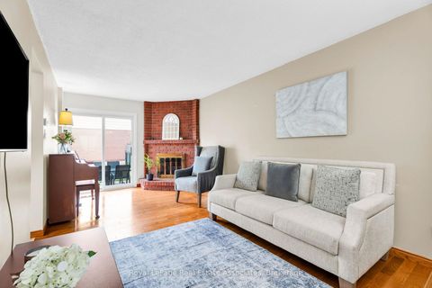 Photo 8 at 9 Windwood Drive, Clairville, Toronto