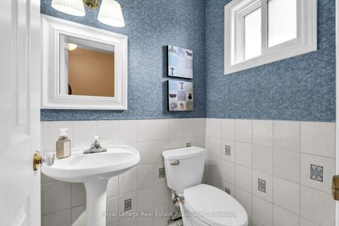 Photo 16 at 9 Windwood Drive, Clairville, Toronto