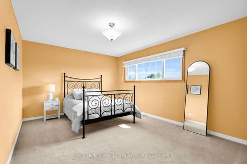 Photo 28 at 9 Windwood Drive, Clairville, Toronto