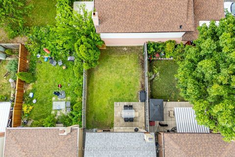 Photo 37 at 9 Windwood Drive, Clairville, Toronto