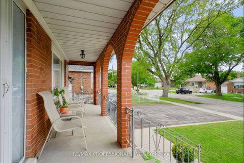 Photo 3 at 42 Woolgar Avenue, City Centre West, Toronto