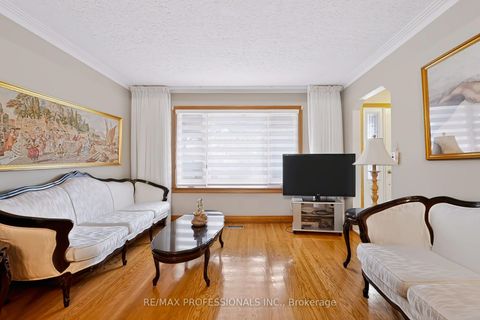 Photo 12 at 42 Woolgar Avenue, City Centre West, Toronto