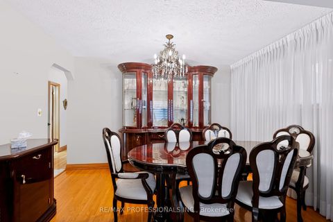 Photo 13 at 42 Woolgar Avenue, City Centre West, Toronto