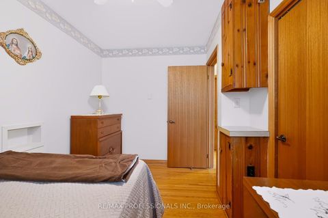 Photo 22 at 42 Woolgar Avenue, City Centre West, Toronto