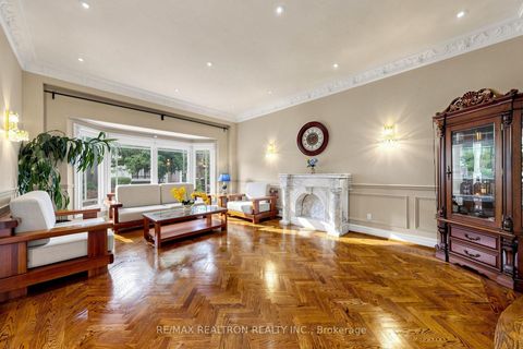 Photo 6 at 176 Elmwood Avenue, Willowdale East, Toronto