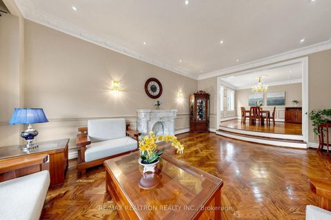 Photo 7 at 176 Elmwood Avenue, Willowdale East, Toronto