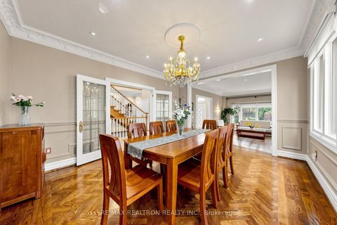Photo 9 at 176 Elmwood Avenue, Willowdale East, Toronto