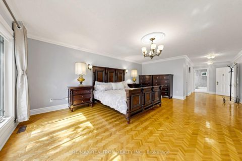 Photo 27 at 176 Elmwood Avenue, Willowdale East, Toronto