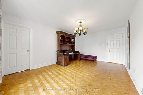 Photo 34 at 176 Elmwood Avenue, Willowdale East, Toronto