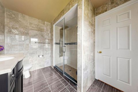 Photo 36 at 176 Elmwood Avenue, Willowdale East, Toronto