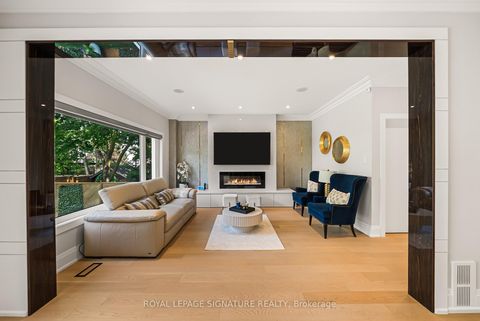 Photo 12 at 492 Old Orchard Grove, Nortown, Toronto