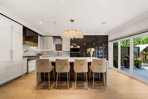 Photo 16 at 492 Old Orchard Grove, Nortown, Toronto