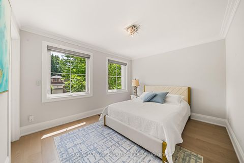Photo 24 at 492 Old Orchard Grove, Nortown, Toronto