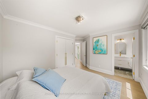 Photo 25 at 492 Old Orchard Grove, Nortown, Toronto