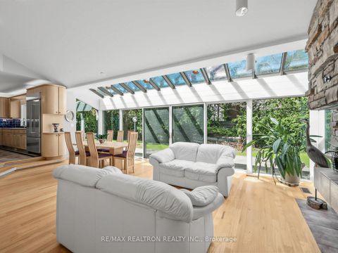 Photo 3 at 11 Mead Court, Windfields, Toronto