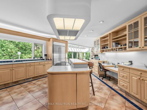 Photo 15 at 11 Mead Court, Windfields, Toronto