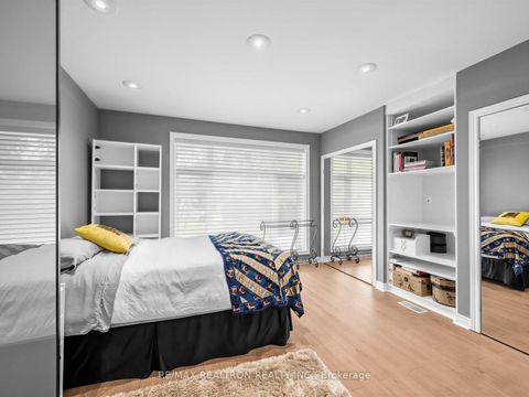 Photo 34 at 11 Mead Court, Windfields, Toronto