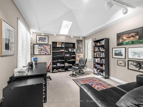 Photo 36 at 11 Mead Court, Windfields, Toronto