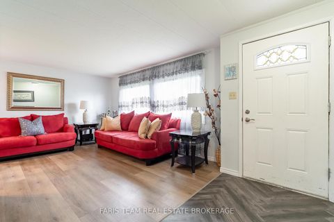 Photo 17 at 21 Hawthorne Drive, Rural Innisfil, Innisfil