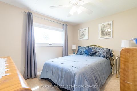Photo 19 at 21 Hawthorne Drive, Rural Innisfil, Innisfil