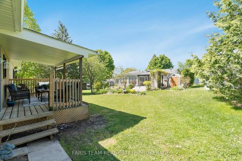 Photo 26 at 21 Hawthorne Drive, Rural Innisfil, Innisfil