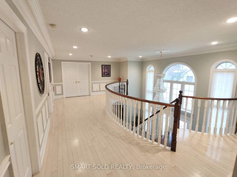 Photo 3 at 67 Chantilly Crescent, Westbrook, Richmond Hill