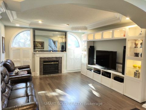 Photo 23 at 67 Chantilly Crescent, Westbrook, Richmond Hill