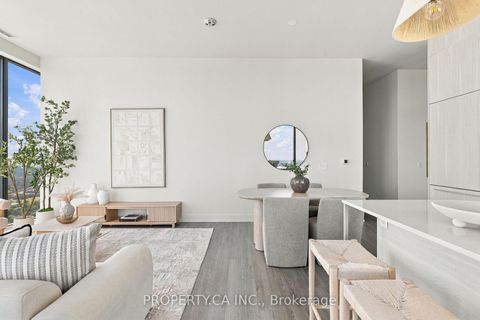 Photo 5 at 5104 - 8 Cumberland Street, Annex, Toronto