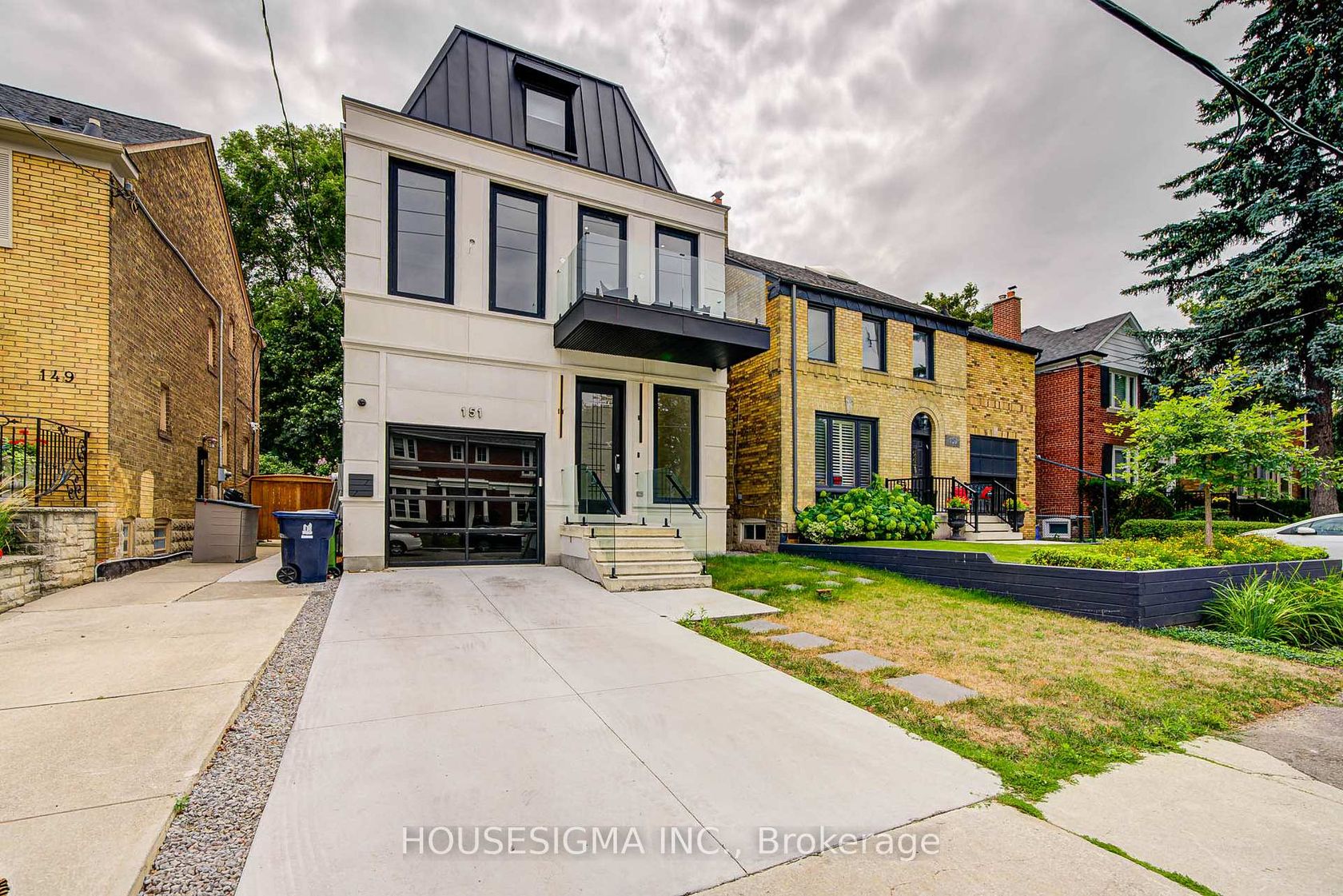 151 Dewbourne Avenue, Cedarvale, Toronto photo number 2