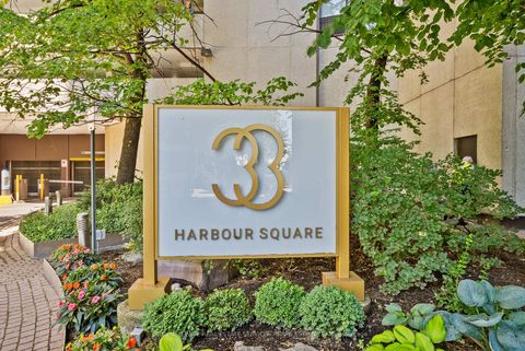 Photo 26 at #411 - 33 Harbour Square, Waterfront Communities C1, Toronto