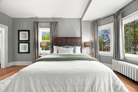 Photo 17 at 111 Welland Avenue, Moore Park, Toronto