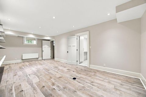 Photo 34 at 111 Welland Avenue, Moore Park, Toronto