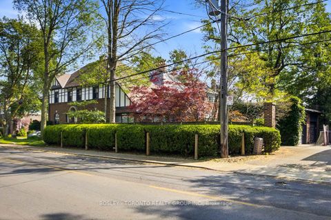 Photo 41 at 111 Welland Avenue, Moore Park, Toronto