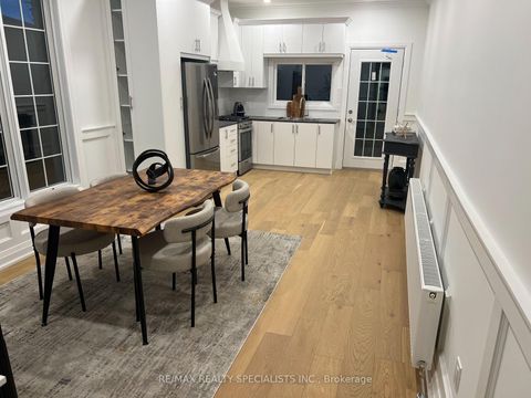 Photo 11 at 252 Earlscourt Avenue, Fairbank, Toronto