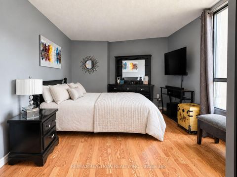 Photo 13 at 1411 - 10 Martha Eaton Way, Amesbury, Toronto