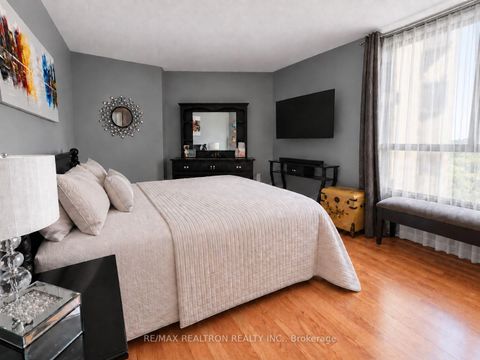 Photo 15 at 1411 - 10 Martha Eaton Way, Amesbury, Toronto