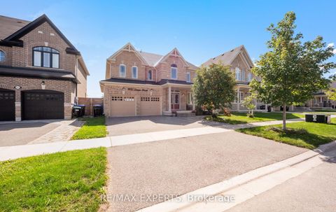 Photo 1 at 939 Green Street, Lefroy, Innisfil