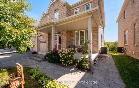 Photo 2 at 939 Green Street, Lefroy, Innisfil