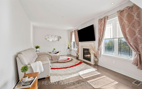 Photo 10 at 939 Green Street, Lefroy, Innisfil