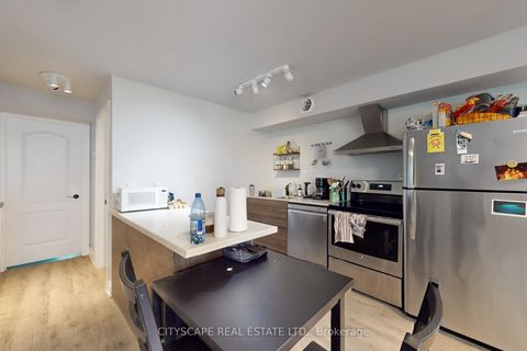 Photo 5 at 467 Keele Street, Junction Area, Toronto
