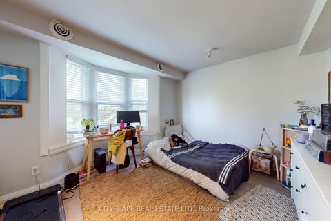 Photo 8 at 467 Keele Street, Junction Area, Toronto