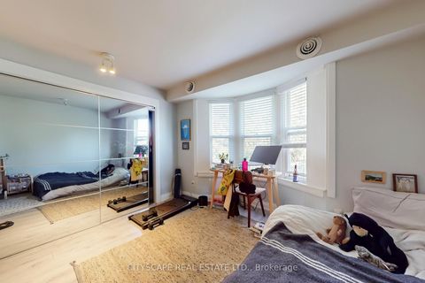 Photo 10 at 467 Keele Street, Junction Area, Toronto