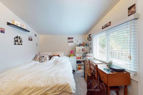 Photo 12 at 467 Keele Street, Junction Area, Toronto