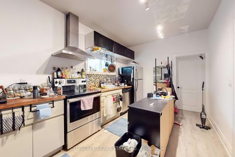 Photo 18 at 467 Keele Street, Junction Area, Toronto