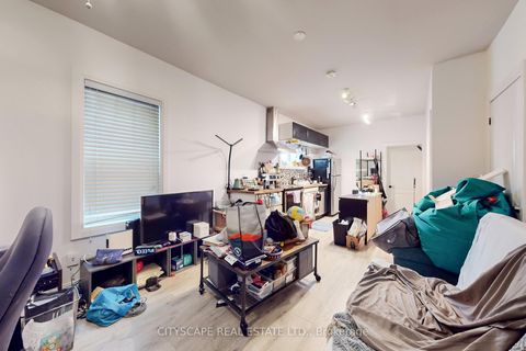 Photo 19 at 467 Keele Street, Junction Area, Toronto