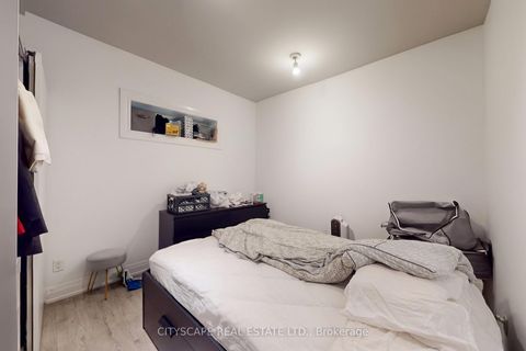Photo 20 at 467 Keele Street, Junction Area, Toronto