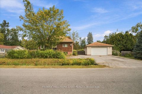 Photo 2 at 848 Lebanon Drive, Alcona, Innisfil