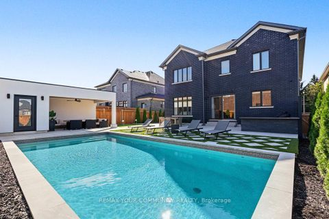 Photo 1 at 86 Sculpture Garden Lane, Kleinburg, Vaughan