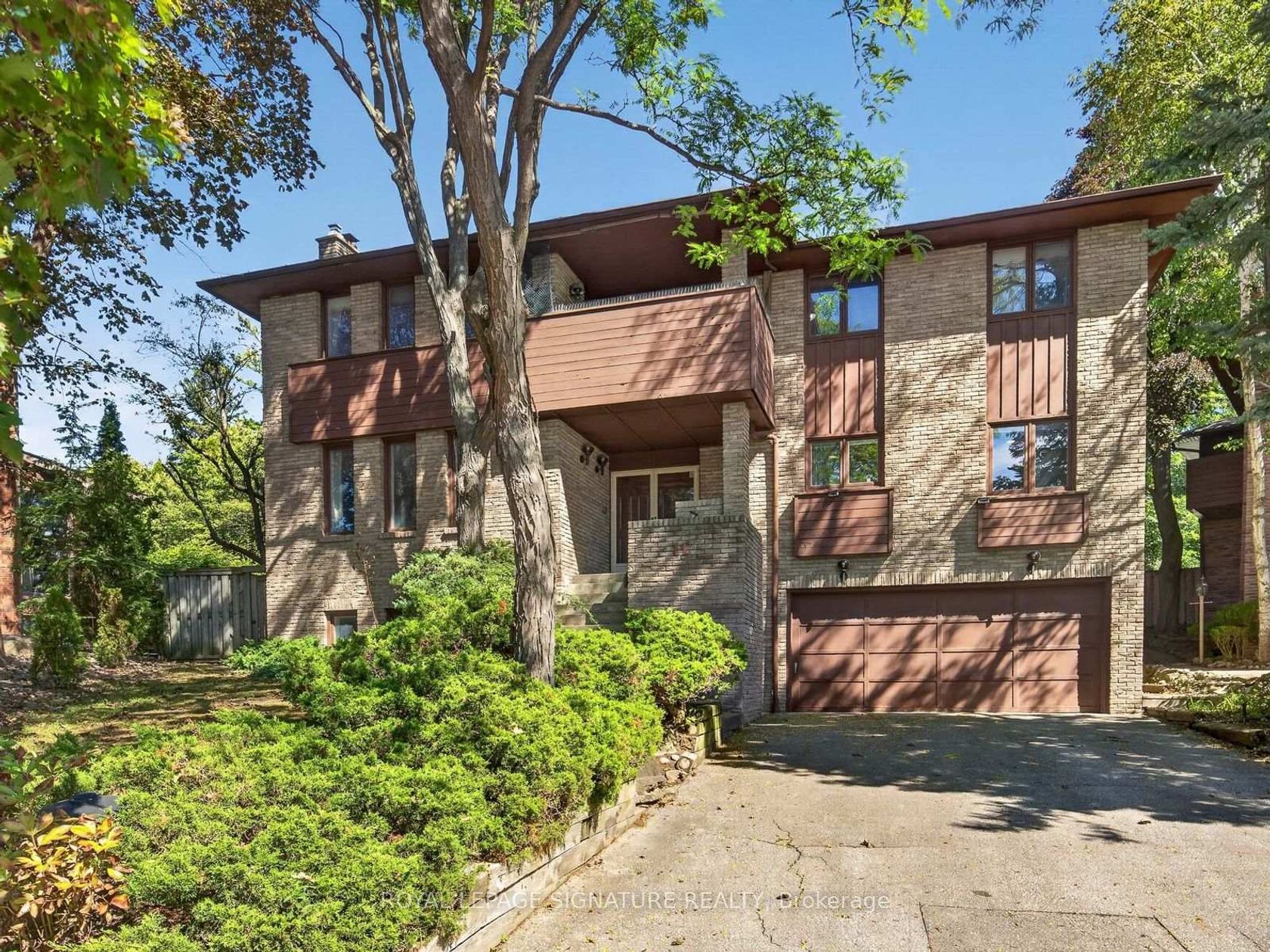 11 Paris Court, Donalda, Toronto photo 9