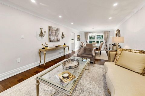 Photo 7 at 431 Kerrybrook Drive, Mill Pond, Richmond Hill